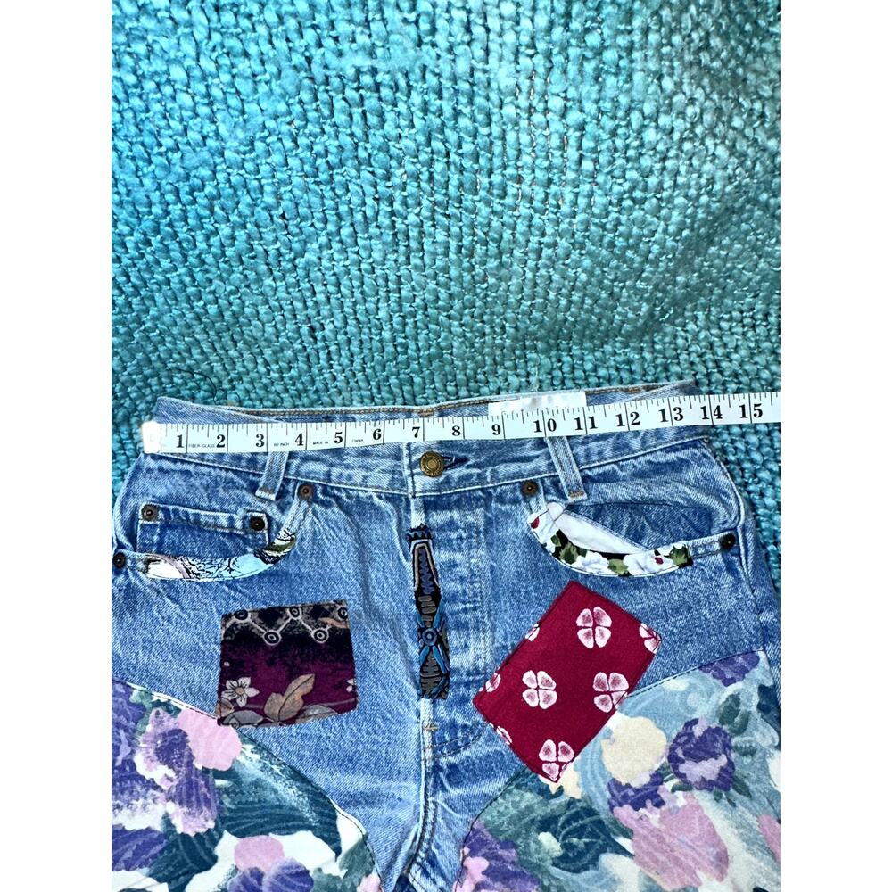 VINTAGE LEVIS 501's PATCHWORK QUILT PATCHED DENIM SHORTS - Picture 6 of 13